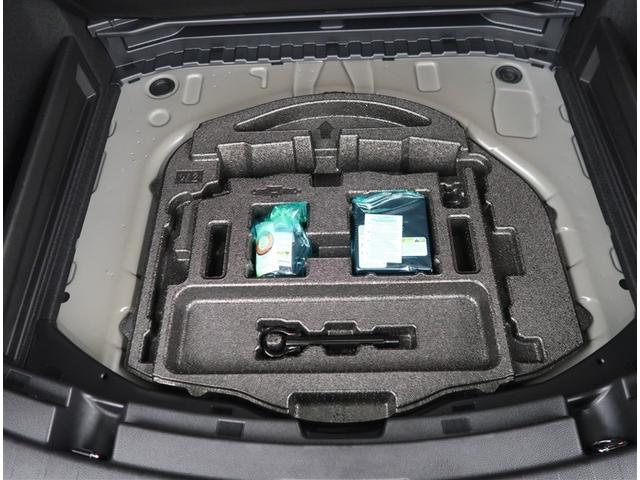 カローラツーリング ハイブリッド　Ｇ　純正８型ディスプレイオーディオ　フルセグＴＶ　バックカメラ　ＥＴＣ２．０　Ｂｌｕｅｔｏｏｔｈ・ＵＳＢ接続　ＬＥＤヘッドライト　スマートキー（18枚目）