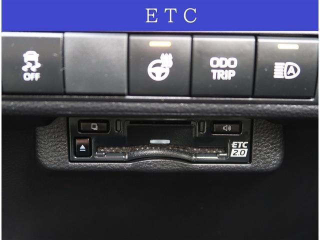 カローラツーリング ハイブリッド　ダブルバイビー　社用車　１０．５型ディスプレイオーディオ　バックカメラ　シートヒーター　ブラインドスポットモニター　レーダークルーズコントロール　クリアランスソナー　衝突被害軽減　オートハイビーム　ＥＴＣ２．０（9枚目）