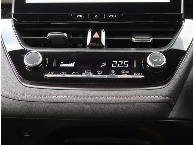 カローラツーリング ハイブリッド　ダブルバイビー　社用車　１０．５型ディスプレイオーディオ　バックカメラ　シートヒーター　ブラインドスポットモニター　レーダークルーズコントロール　クリアランスソナー　衝突被害軽減　オートハイビーム　ＥＴＣ２．０（12枚目）