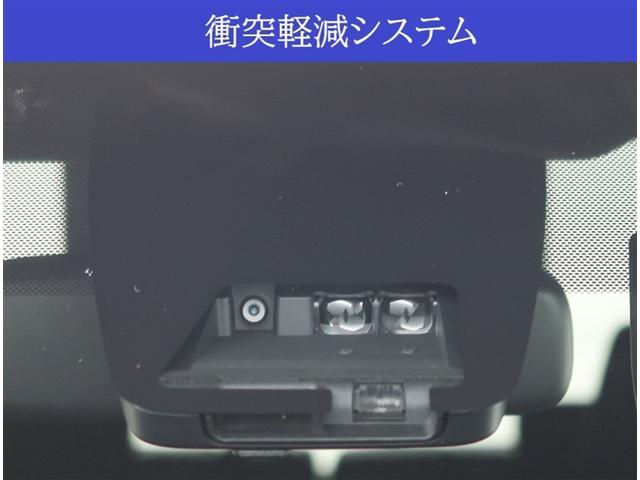 ヴォクシー ＺＳ　煌　純正ＳＤナビ　後席モニター　バックカメラ　衝突被害軽減　ドラレコ　スマートキー　ＬＥＤヘッドライト　両側電動スライドドア　ＥＴＣ２．０　クルーズコントロール　オートライト　レーンアシスト（8枚目）