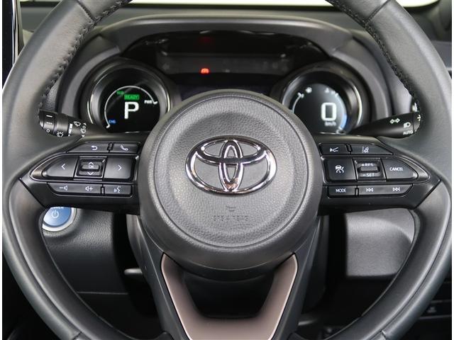 ヤリス ハイブリッドZ 純正8型ディスプレイオーディオ 衝突被害軽減システム レーダークルーズ コーナーセンサー スマートキー ETC 車線逸脱警報 オートエアコン Bluetooth(10枚目)