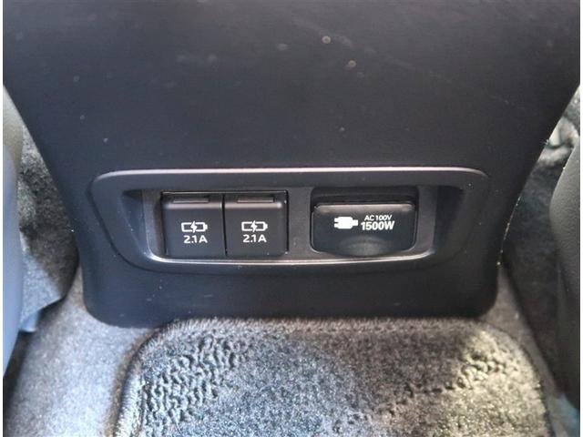 カローラツーリング ハイブリッド　Ｓ　衝突被害軽減装置　ＤＡ＋ＴＣ　ＣＤ　ＤＶＤ　フルセグ　メディアプレイヤー接続　ＵＳＢ　Ｂｌｕｅｔｏｏｔｈ　１５００Ｗ　シートヒーター　純正アルミ　ＬＥＤヘッドライト　ＥＴＣ２．０　バックカメラ（12枚目）