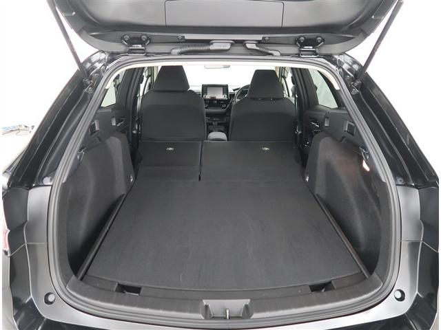 カローラツーリング ハイブリッド　Ｓ　衝突被害軽減装置　ＤＡ＋ＴＣ　ＣＤ　ＤＶＤ　フルセグ　メディアプレイヤー接続　ＵＳＢ　Ｂｌｕｅｔｏｏｔｈ　１５００Ｗ　シートヒーター　純正アルミ　ＬＥＤヘッドライト　ＥＴＣ２．０　バックカメラ（17枚目）