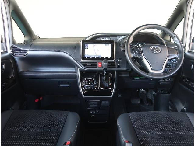 ヴォクシー ＺＳ　煌ＩＩＩ　純正９型ナビ　後席モニター　バックカメラ　衝突被害軽減　コーナーセンサー　スマートキー　ＬＥＤヘッドライト　ＥＴＣ　クルーズコントロール　オートハイビーム（2枚目）