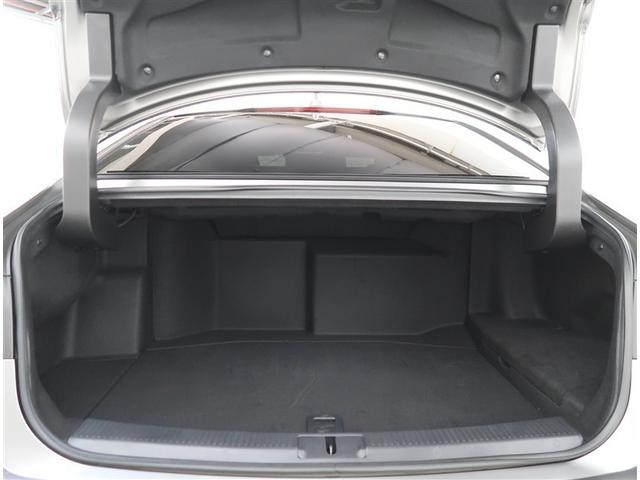 【トランク】奥行きのあるトランクルームです。