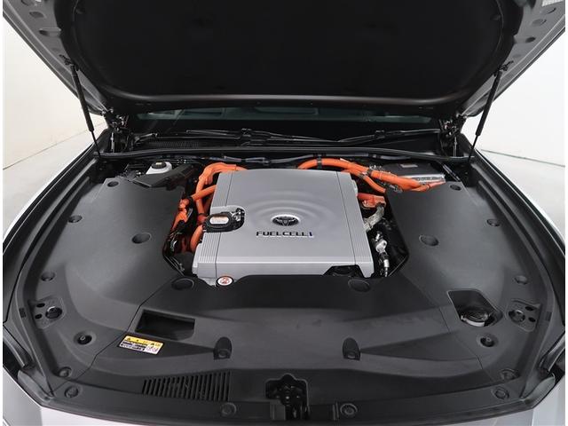 【エンジンルーム】当社専属のスタッフがクリーニング済みです。