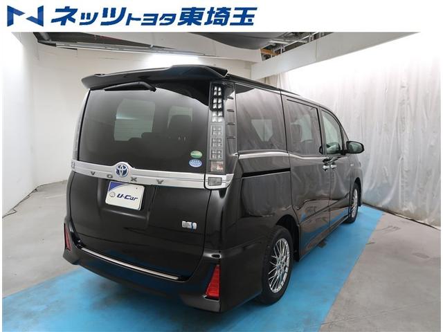 ヴォクシー ハイブリッドＺＳ　煌ＩＩ　純正１０型ナビ　１２型後席モニター　両側電動スライドドア　バックカメラ　スマートキー　ＬＥＤヘッドライト　ＥＴＣ２．０　純正１６インチアルミホイール　車線逸脱警報　オートライト　ＣＤ／ＤＶＤ再生（7枚目）