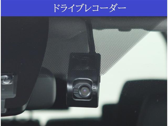 ヴォクシー ハイブリッドＺＳ　煌ＩＩ　純正１０型ナビ　１２型後席モニター　両側電動スライドドア　バックカメラ　スマートキー　ＬＥＤヘッドライト　ＥＴＣ２．０　純正１６インチアルミホイール　車線逸脱警報　オートライト　ＣＤ／ＤＶＤ再生（11枚目）