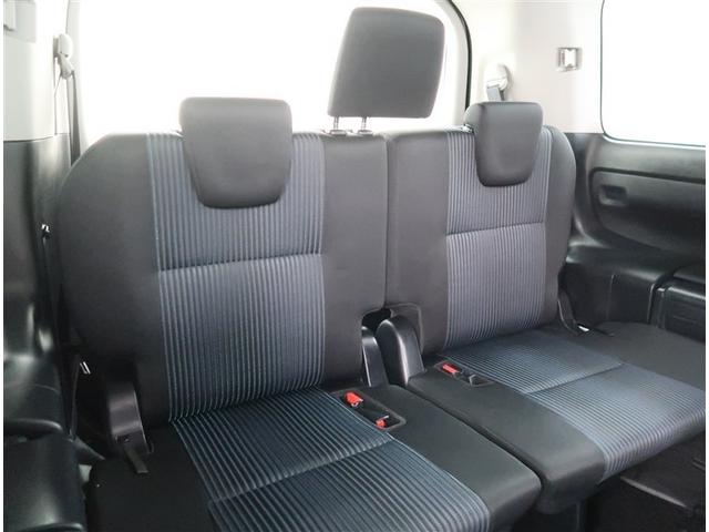 ヴォクシー ハイブリッドＺＳ　煌ＩＩ　純正１０型ナビ　１２型後席モニター　両側電動スライドドア　バックカメラ　スマートキー　ＬＥＤヘッドライト　ＥＴＣ２．０　純正１６インチアルミホイール　車線逸脱警報　オートライト　ＣＤ／ＤＶＤ再生（17枚目）