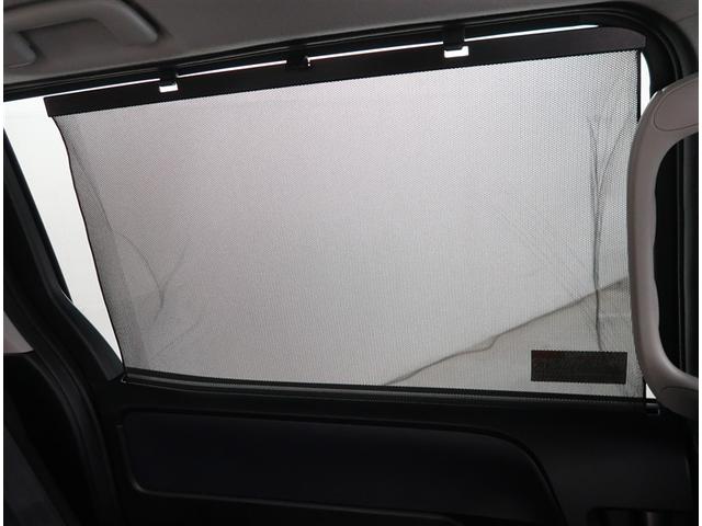 ヴォクシー ハイブリッドＺＳ　煌ＩＩ　純正１０型ナビ　１２型後席モニター　両側電動スライドドア　バックカメラ　スマートキー　ＬＥＤヘッドライト　ＥＴＣ２．０　純正１６インチアルミホイール　車線逸脱警報　オートライト　ＣＤ／ＤＶＤ再生（18枚目）