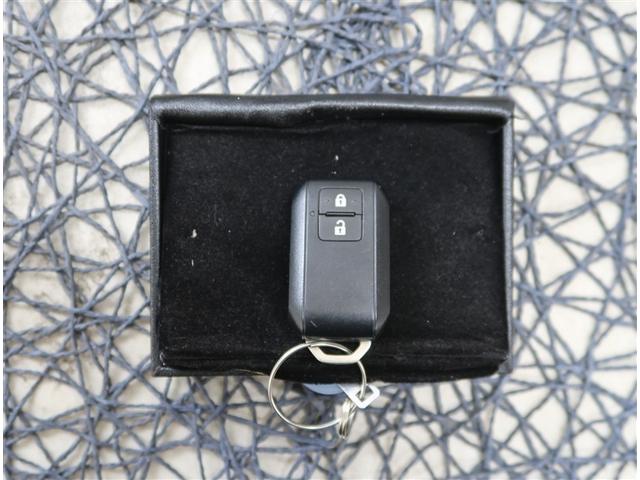 スペーシア ハイブリッドＧ　ＣＤチューナー　衝突被害軽減システム　コーナーセンサー　スマートキー　オートライト　オートエアコン　ベンチシート（9枚目）