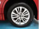 【タイヤ・ホイール】タイヤサイズ205/60R16の純正アルミホイールです。タイヤ溝は約6mmになります。