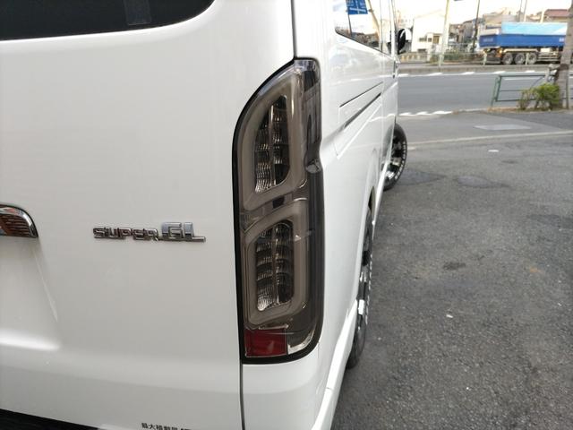 ハイエースバン ロングスーパーGL ダークプライム ETC バックカメラ ナビ TV 両側スライドドア オートライト スマートキー 電動格納ミラー 後席モニター アルミホイール Bluetooth エアコン(44枚目)