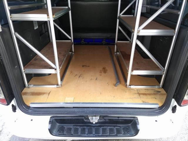 ハイエースバン ロングスーパーGL ダークプライム ETC バックカメラ ナビ TV 両側スライドドア オートライト スマートキー 電動格納ミラー 後席モニター アルミホイール Bluetooth エアコン(61枚目)