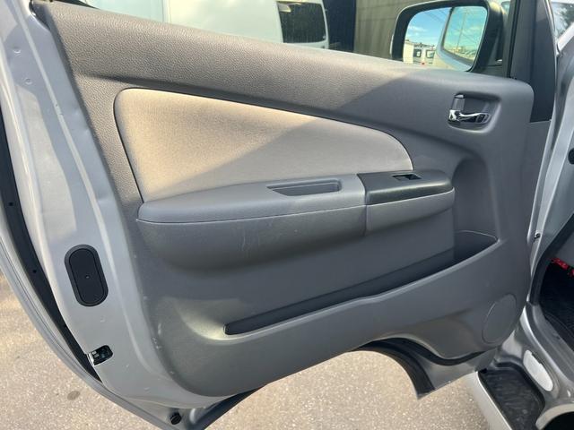 NV350キャラバンバン 車椅子移動車 車椅子4台積み 車検整備付き 保証付き(31枚目)