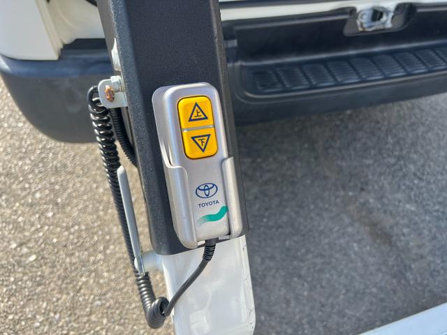 ハイエースバン ロングＤＸ　パワーリフト付き　３人乗り　保証付　車検整備付き（24枚目）