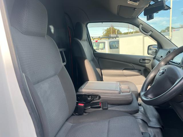 NV350キャラバンバン スーパーロングDX コンプレッサー搭載 工具箱付き 出張整備に 車検整備付き 保証付き(23枚目)