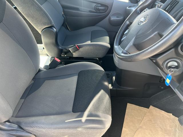 NV200バネットバン DX 2人乗り 車検整備付き 保証付き(13枚目)