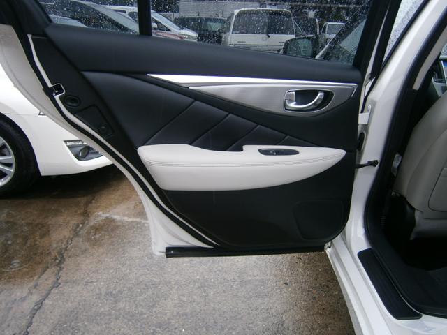 スカイライン ２００ＧＴ－ｔタイプＰ　クールエクスクルーシブ（27枚目）