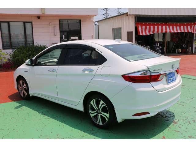 グレイス ハイブリッドＥＸ　禁煙車　純正ＳＤナビ地デジＢカメラ　衝突軽減ブレーキ　ワンオーナー車　純正ドラレコ（8枚目）