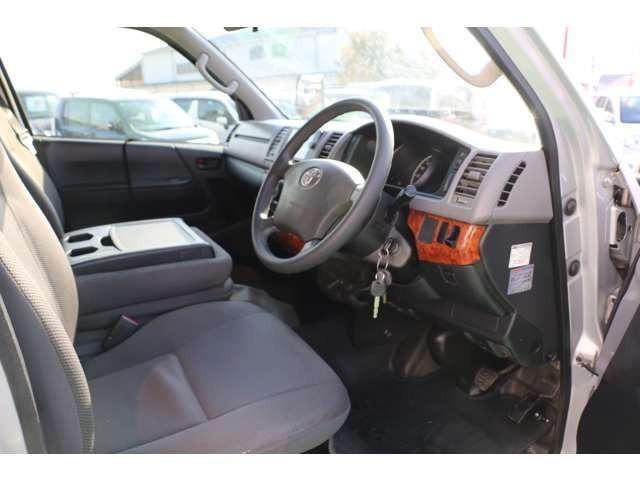 ハイエースバン ロングDX ディーゼルターボ 1オーナー 記録簿 純正SDナビ地デジBカメラ(3枚目)