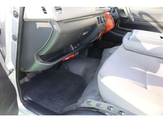 ハイエースバン ロングDX ディーゼルターボ 1オーナー 記録簿 純正SDナビ地デジBカメラ(11枚目)