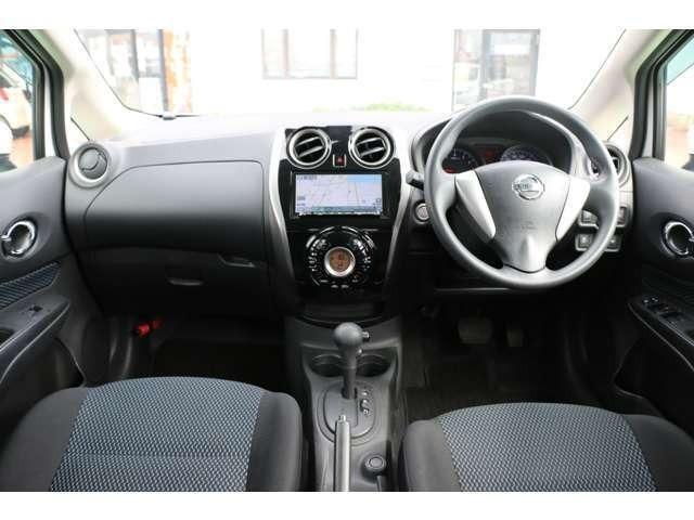 ノート X ブランナチュール インテリア 禁煙車 踏み間違い防止装置 衝突軽減ブレーキ 全方位カメラ付きSDナビ地デジ 純正ドラレコ 車線逸脱警報装置 スマートキー スペアキーあり(2枚目)