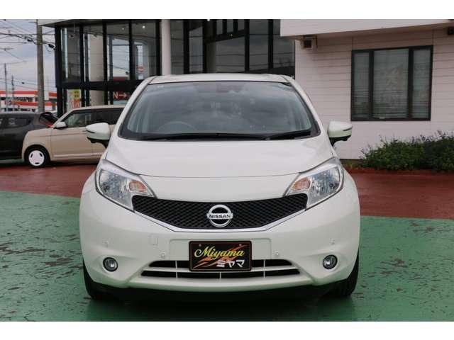 ノート X ブランナチュール インテリア 禁煙車 踏み間違い防止装置 衝突軽減ブレーキ 全方位カメラ付きSDナビ地デジ 純正ドラレコ 車線逸脱警報装置 スマートキー スペアキーあり(6枚目)