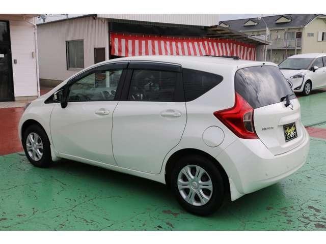 ノート X ブランナチュール インテリア 禁煙車 踏み間違い防止装置 衝突軽減ブレーキ 全方位カメラ付きSDナビ地デジ 純正ドラレコ 車線逸脱警報装置 スマートキー スペアキーあり(11枚目)