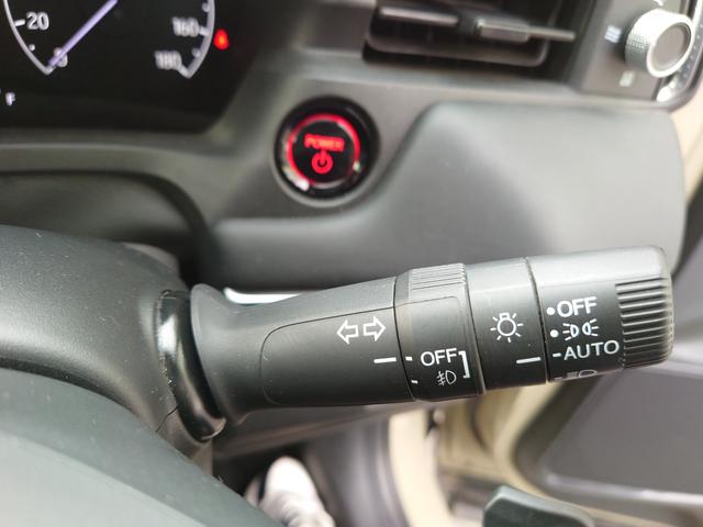 ヴェゼル e:HEV Z LDA 衝突回避支援ブレーキ機能 スマキ Pトランク フルオートエアコン オートLED エアバッグ 両席エアバック パワーウィンドウ LEDランプ ソナー クルーズC キーレスエントリー シートヒータ(16枚目)