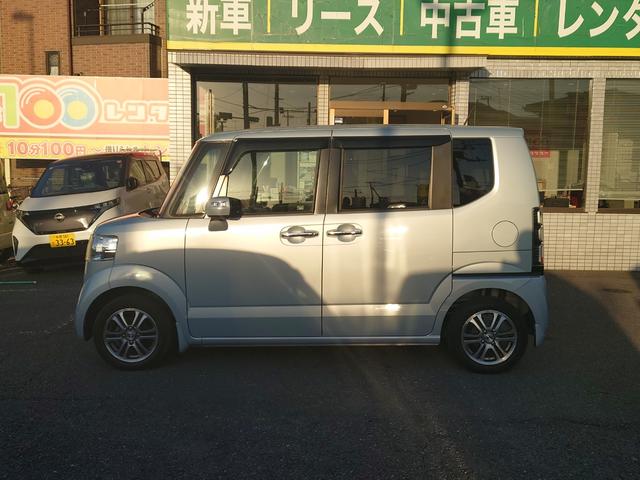 Ｎ－ＢＯＸ Ｇ　スマキ－　ＡＵＴＯエアコン　イモビライザー　フロントベンチシート　ＷエアＢ　エアＢ　キーフリーシステム　衝突安全ボディ　ＰＷ　横滑防止　ＡＢＳ　パワーステアリング　アイドリングストップ車（3枚目）