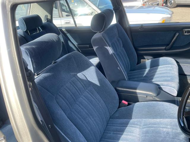 クラウン スーパーサルーンエクストラ 丸目ライト 前後メッキバンパー 新品ローダウンサス 新品ラリーホイール 新品ホワイトリボンタイヤ 色替え全塗装 保証付(25枚目)