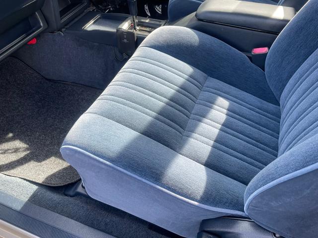 クラウン スーパーサルーンエクストラ 丸目ライト 前後メッキバンパー 新品ローダウンサス 新品ラリーホイール 新品ホワイトリボンタイヤ 色替え全塗装 保証付(29枚目)