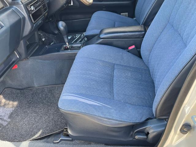 クラウンステーションワゴン スーパーデラックス メッキバンパー仕様 バンゲート グラントステアリング フェンダーミラー 7人乗りサードシート付 ETC 保証付(18枚目)