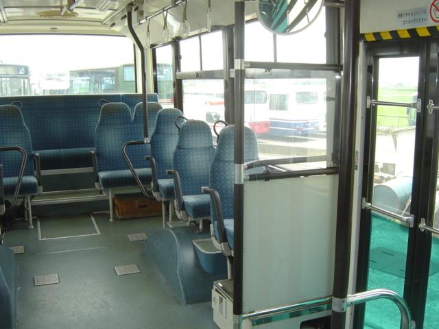 日産ディーゼル 大型送迎バス　８１人乗り（9枚目）