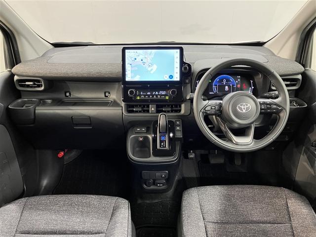 シエンタ ハイブリッドＺ　７人乗り　２３０００キロ　全周囲カメラ　１５００Ｗ給電　　ナビ＆フルセグＴＶ　Ｂｌｕｅｔｏｏｔｈ　ドラレコ　アルミホイール　両側電動スライドドア　ＬＥＤヘッドライト　ブラインドスポットモニター（5枚目）