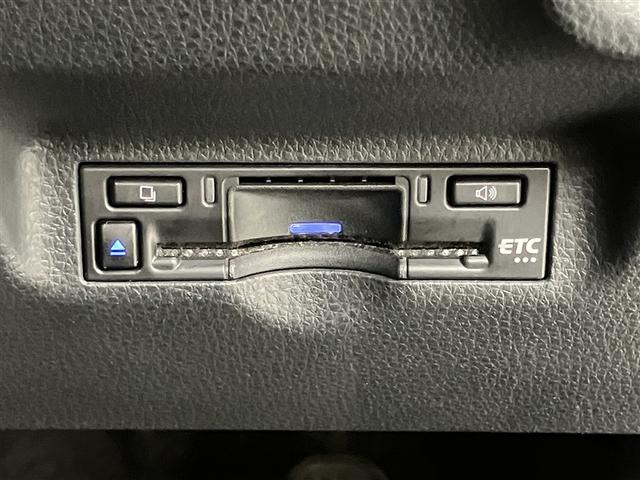 シエンタ ハイブリッドＺ　７人乗り　２３０００キロ　全周囲カメラ　１５００Ｗ給電　　ナビ＆フルセグＴＶ　Ｂｌｕｅｔｏｏｔｈ　ドラレコ　アルミホイール　両側電動スライドドア　ＬＥＤヘッドライト　ブラインドスポットモニター（9枚目）