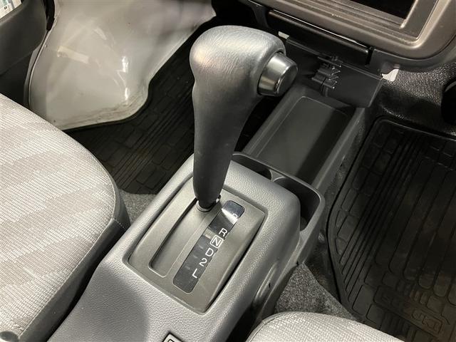 キャリイトラック ＫＣ　２人乗り　７０００キロ　エアコン　パワステ　ＣＤステレオ　ＥＴＣ　運転席エアバッグ　助手席エアバッグ　ＡＢＳ（9枚目）