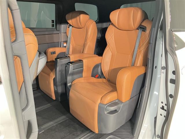 ヴェルファイア Ｚ　プレミア　７人乗り　１１０００キロ　サンルーフ　全周囲カメラ　ナビ＆フルセグＴＶ　Ｂｌｕｅｔｏｏｔｈ　　デジタルインナーミラー　ブラインドスポットモニター　ＬＥＤヘッドライト　ＥＴＣ２．０　　電動バックドア（20枚目）