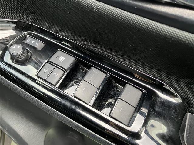 ヴォクシー ＺＳ　煌ＩＩ　７人乗り　３７０００キロ　大型純正ナビ＆フルセグＴＶ　Ｂｌｕｅｔｏｏｔｈ　　ＤＶＤ再生可　ＥＴＣ　ドラレコ　両側電動スライドドア　ＬＥＤヘッドライト　バックカメラ　スマートキー　衝突軽減ブレーキ（6枚目）