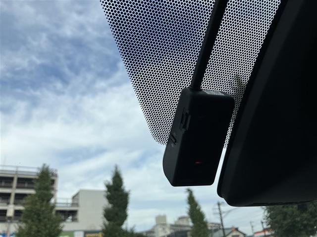 ヴォクシー ＺＳ　煌ＩＩ　７人乗り　３７０００キロ　大型純正ナビ＆フルセグＴＶ　Ｂｌｕｅｔｏｏｔｈ　　ＤＶＤ再生可　ＥＴＣ　ドラレコ　両側電動スライドドア　ＬＥＤヘッドライト　バックカメラ　スマートキー　衝突軽減ブレーキ（19枚目）