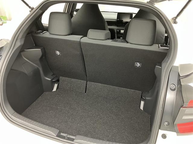 ヤリス ハイブリッドＧ　ＬＥＤライト　サイドエアバッグ　スマートキ　ナビ　Ｂモニター　ＥＴＣ車載器　横滑り防止装置　クルコン　セキュリティアラーム　メディアプレイヤー接続　パワステ　点検記録簿　メモリーナビゲーション　ＡＢＳ（37枚目）