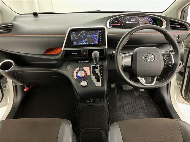 シエンタ Ｇ　クエロ　軽減ブレーキ　両側自動ドア　Ｉストップ　後カメラ　ワンオーナー車　デュアルエアバック　パワーウィンドウ　フルオートエアコン　ＤＶＤ再生可　ウォークスルー　ＬＥＤヘッド　ナビ＆ＴＶ　スマキー　ＶＳＣ（5枚目）
