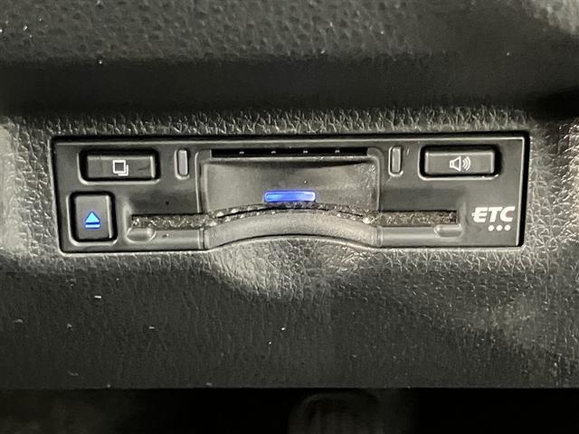 シエンタ ハイブリッドＺ　５人乗り　２１０００キロ　ナビ＆フルセグＴＶ　Ｂｌｕｅｔｏｏｔｈ　全周囲カメラ　１５００Ｗ給電　ブラインドスポットモニター　スマートキー　ドラレコ　ＬＥＤヘッドライト　ワンオーナー　定期点検記録簿（9枚目）