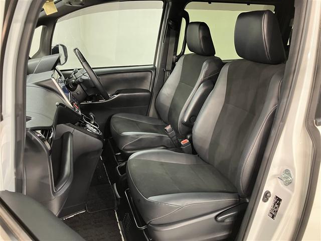 ノア ハイブリッドＳｉ　ダブルバイビーＩＩＩ　７人乗り　３２０００キロ　ナビ＆フルセグＴＶ　Ｂｌｕｅｔｏｏｔｈ　　ＤＶＤ再生可　ドラレコ　アルミホイール　ＬＥＤヘッドライト　ドラレコ　スマートキー　ワンオーナー　定期点検記録簿　衝突軽減ブレーキ（17枚目）