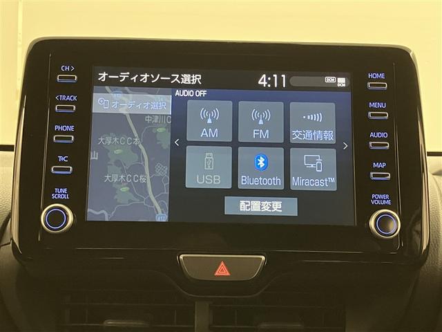 ヤリス ハイブリッドＧ　ＬＥＤライト　アルミホイール　サイドエアバッグ　スマートキ　ナビ　Ｂモニター　ＥＴＣ車載器　横滑り防止装置　クルコン　セキュリティアラーム　メディアプレイヤー接続　ＡＣ１００Ｖ電源　パワステ　ＡＢＳ（10枚目）