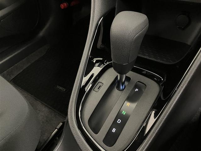 ヤリス ハイブリッドＧ　ＬＥＤライト　アルミホイール　サイドエアバッグ　スマートキ　ナビ　Ｂモニター　ＥＴＣ車載器　横滑り防止装置　クルコン　セキュリティアラーム　メディアプレイヤー接続　ＡＣ１００Ｖ電源　パワステ　ＡＢＳ（22枚目）