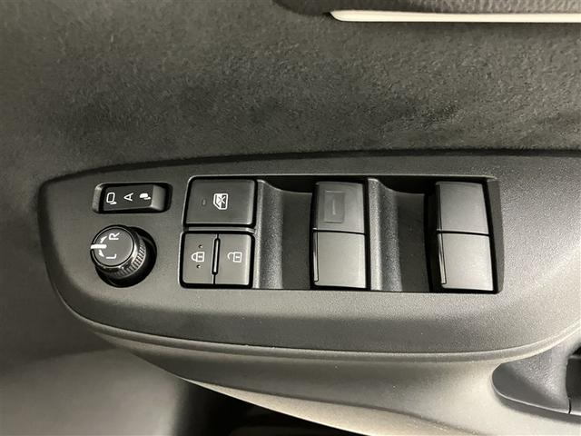 ヤリス ハイブリッドＧ　ＬＥＤライト　アルミホイール　サイドエアバッグ　スマートキ　ナビ　Ｂモニター　ＥＴＣ車載器　横滑り防止装置　クルコン　セキュリティアラーム　メディアプレイヤー接続　ＡＣ１００Ｖ電源　パワステ　ＡＢＳ（26枚目）