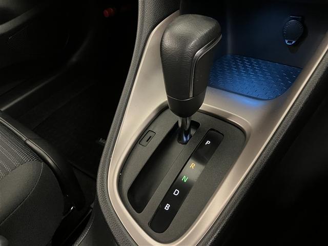 ヤリス ハイブリッドＺ　ＰＣＳ　Ｂカメラ　ドラレコ付　ナビ付　ＬＥＤランプ　スマキー　メディアプレイヤー接続　ＶＳＣ　パワステ　１オナ車　クルコン　カーテンエアバック　キーフリー　ＡＢＳ　イモビ　エアコン　メモリナビ（19枚目）