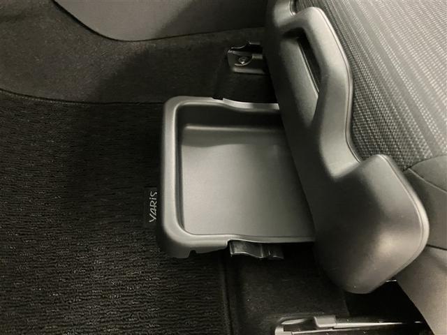 ヤリス ハイブリッドＺ　ＰＣＳ　Ｂカメラ　ドラレコ付　ナビ付　ＬＥＤランプ　スマキー　メディアプレイヤー接続　ＶＳＣ　パワステ　１オナ車　クルコン　カーテンエアバック　キーフリー　ＡＢＳ　イモビ　エアコン　メモリナビ（28枚目）